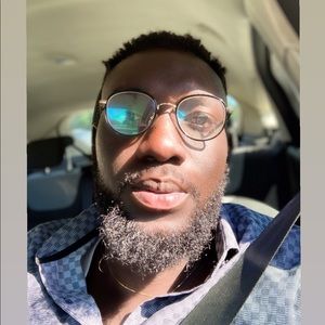 Meet your Posher, Ebenezer